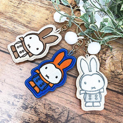 Miffy｜Snow Day embroidered Keychain/Keyring｜7.5cm x 4.5cm x 1.5cm approx.