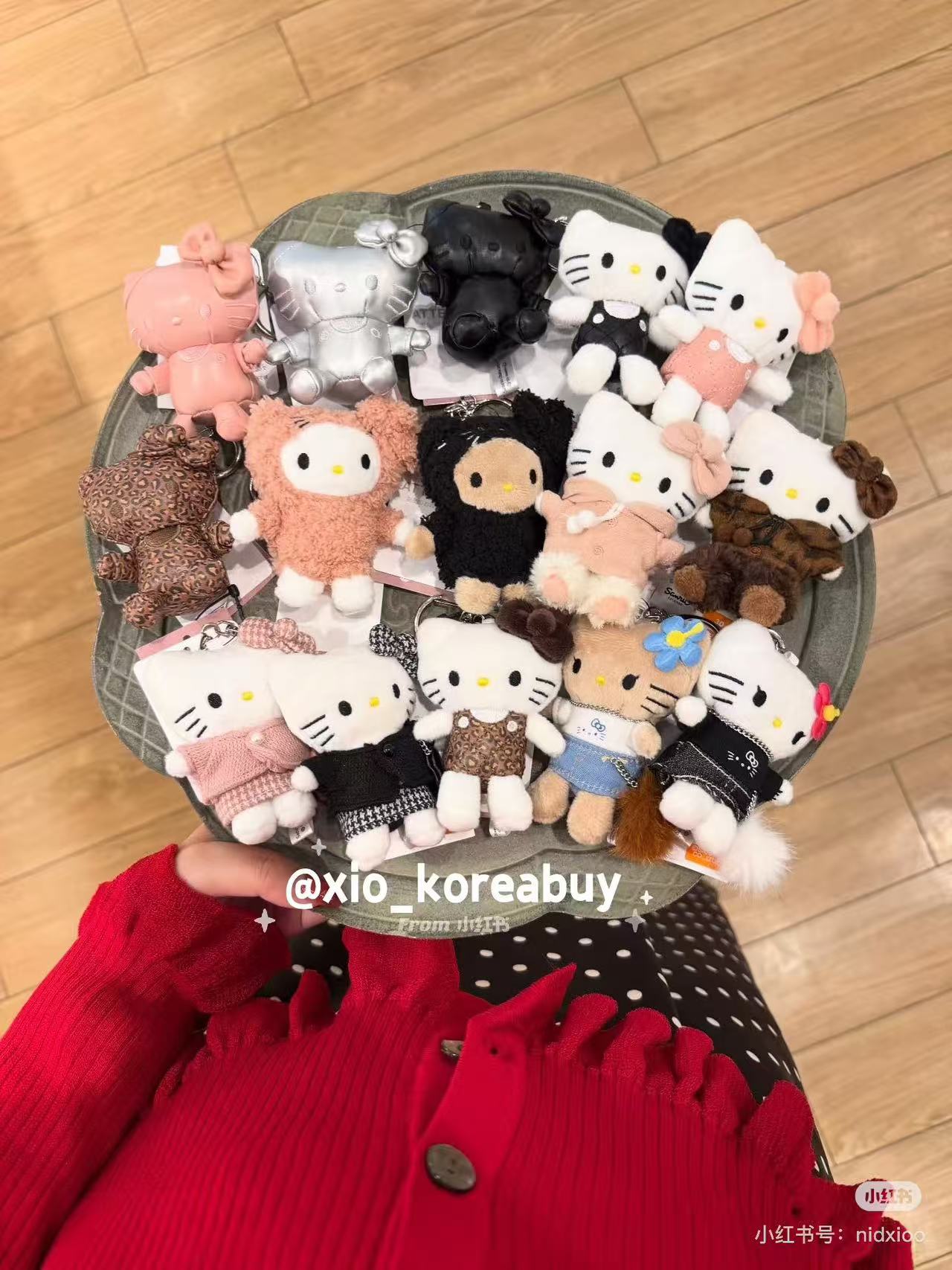 Sanrio｜Hello Kitty x me% Mascot Holder /Plush Keychain