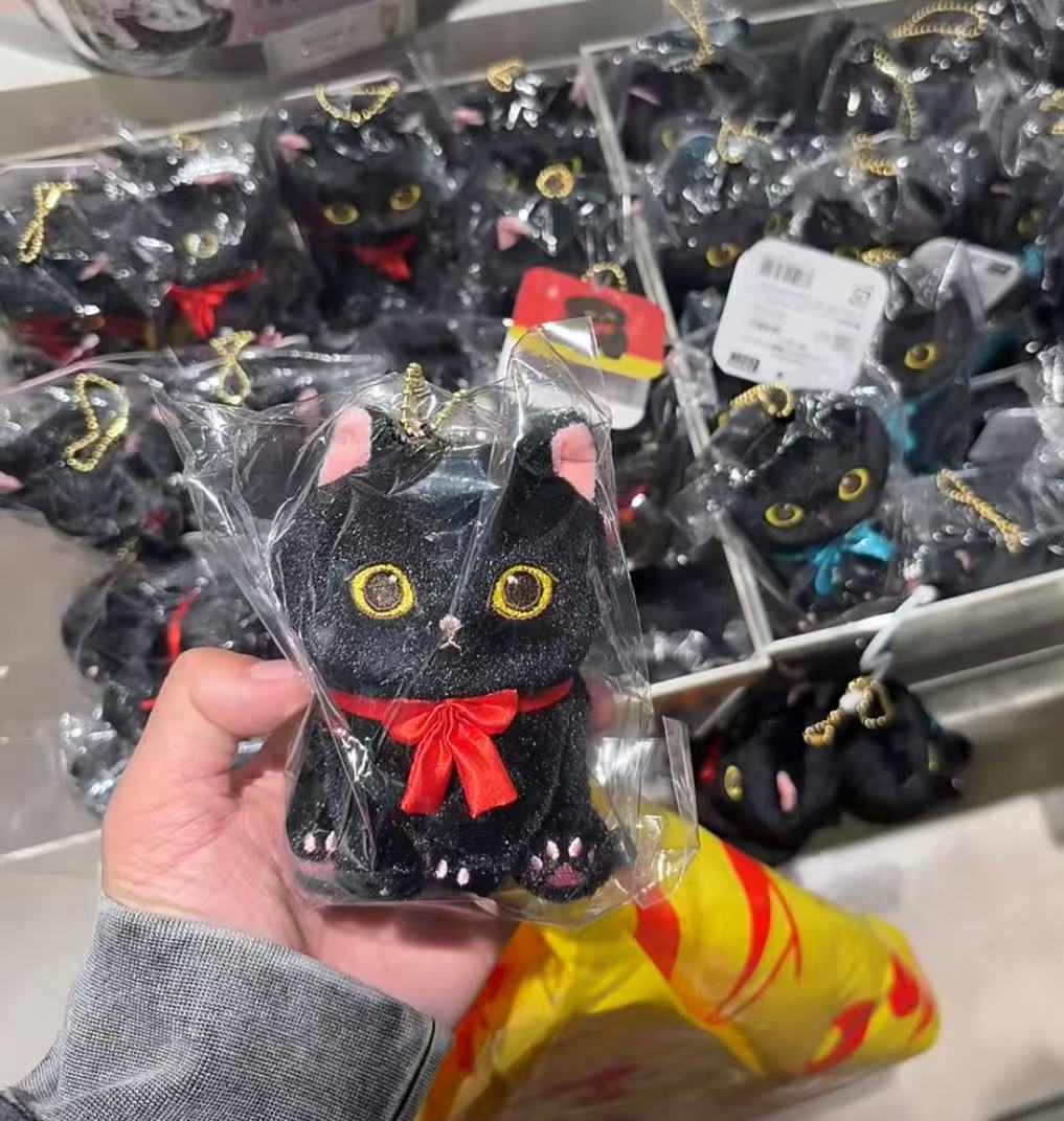 Mofusand｜Chocolate and a black cat mascot｜H110 x W80 x D105mm approx.