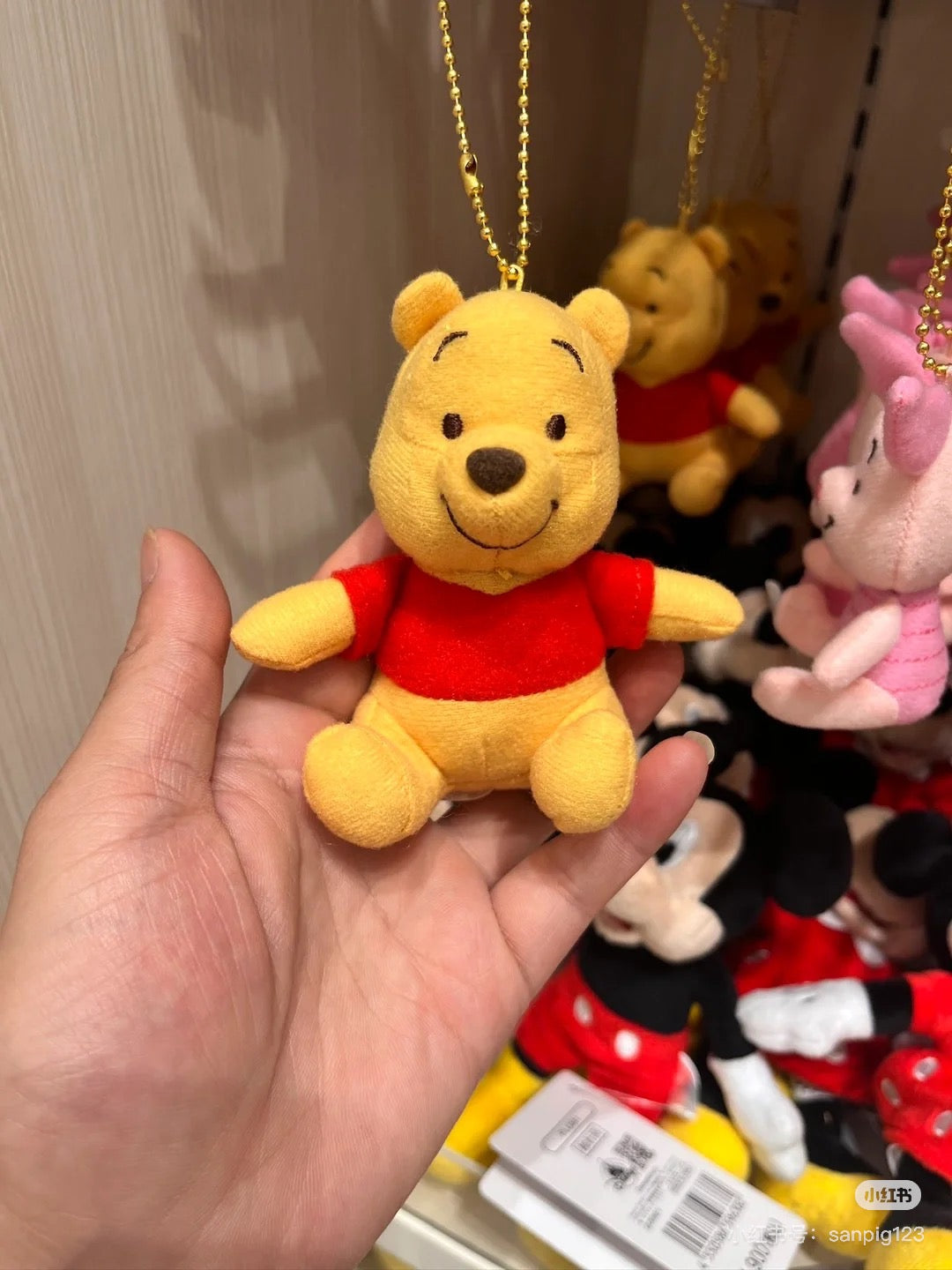 Disney迪士尼｜Fluffy Plush Keychain经典基础款可爱角色迷你毛绒玩偶挂件/包挂｜ 约8.5×12×6(cm)